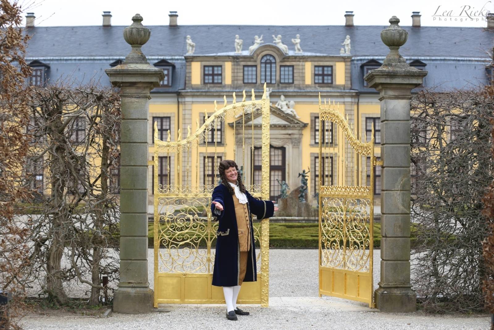 Leibniz im Garten-Foto Lea-Rieke