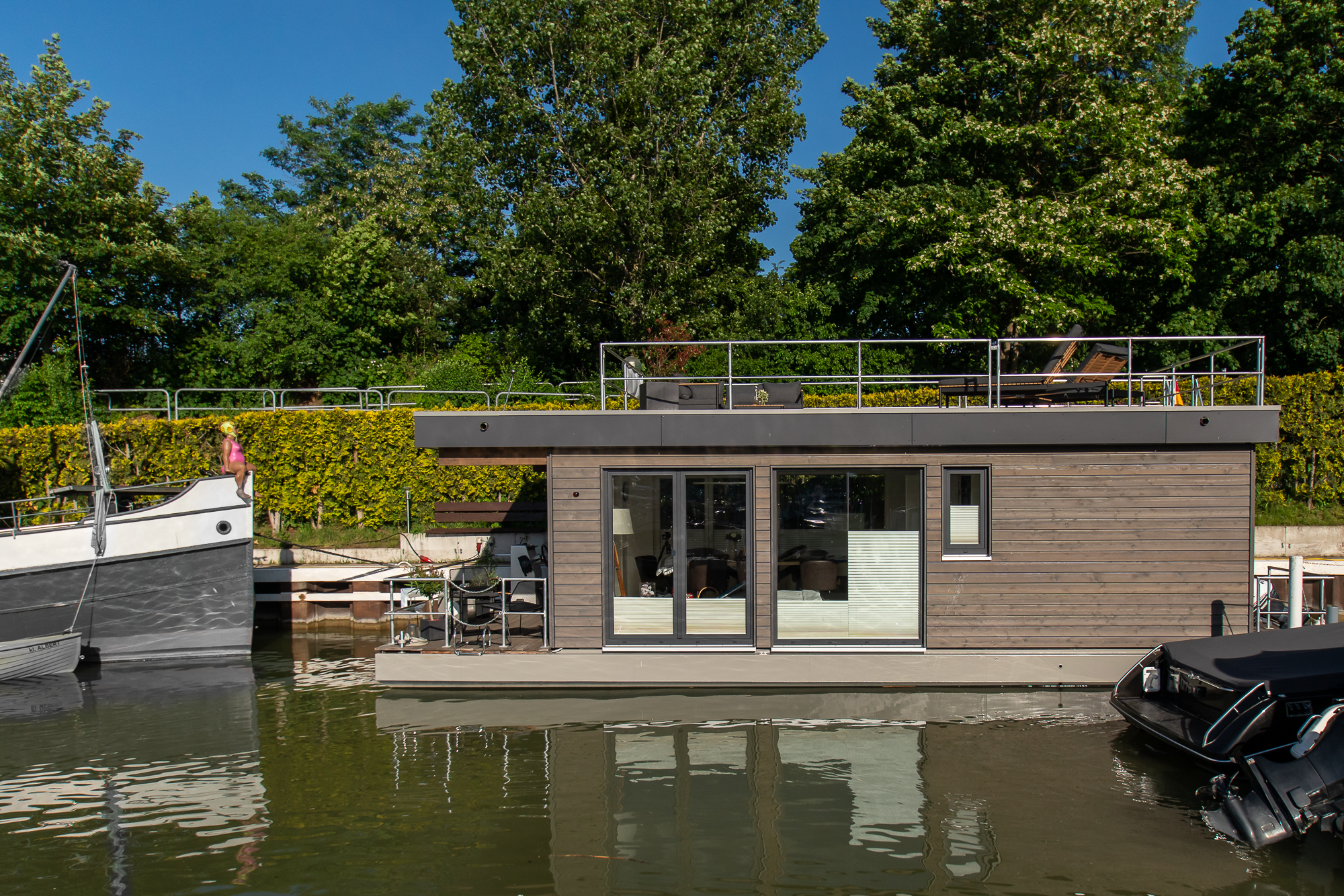 Hausboot auf dem Fluss