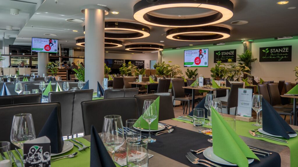 Zu sehen ist die Inneneinrichtung der Stanze Gartencenter Lounge beim Spiel von Hannover 96