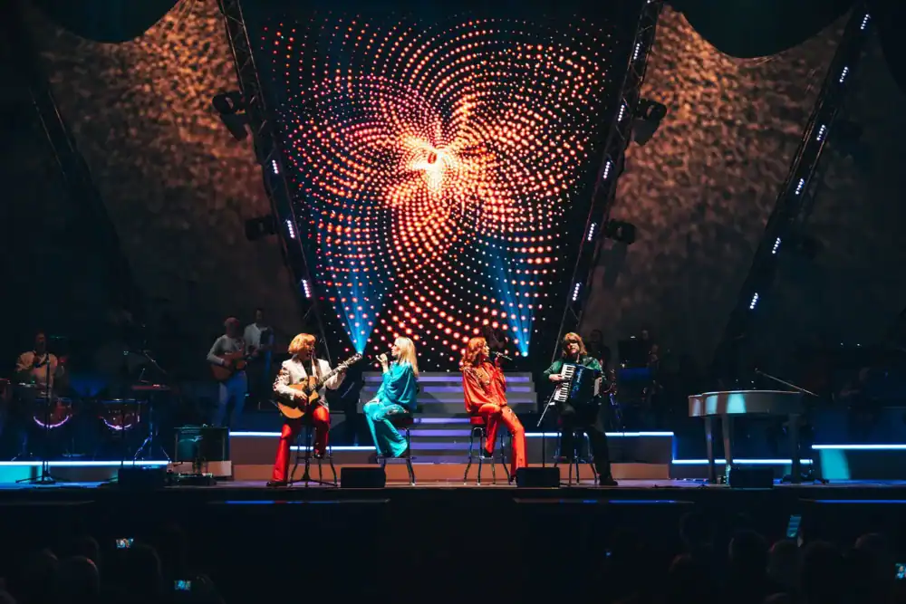 Abba show "Abbamania The Show" on stage with live performance in Hanover.