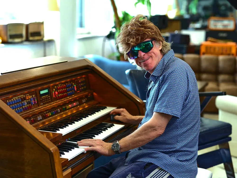 Helge-Organ_Andere-1000x0-c-default