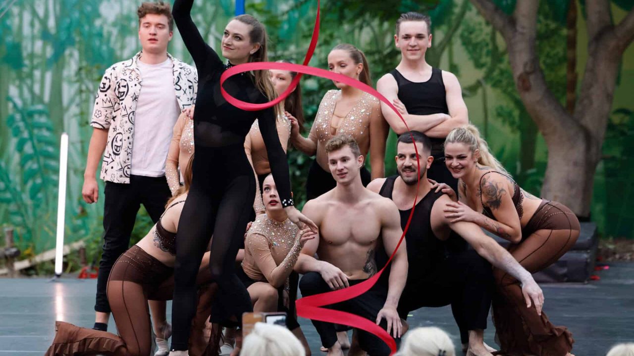 2026년 하노버의 마법 같은 여름, 체험의 밤에서 댄스 그룹을 만나보세요.