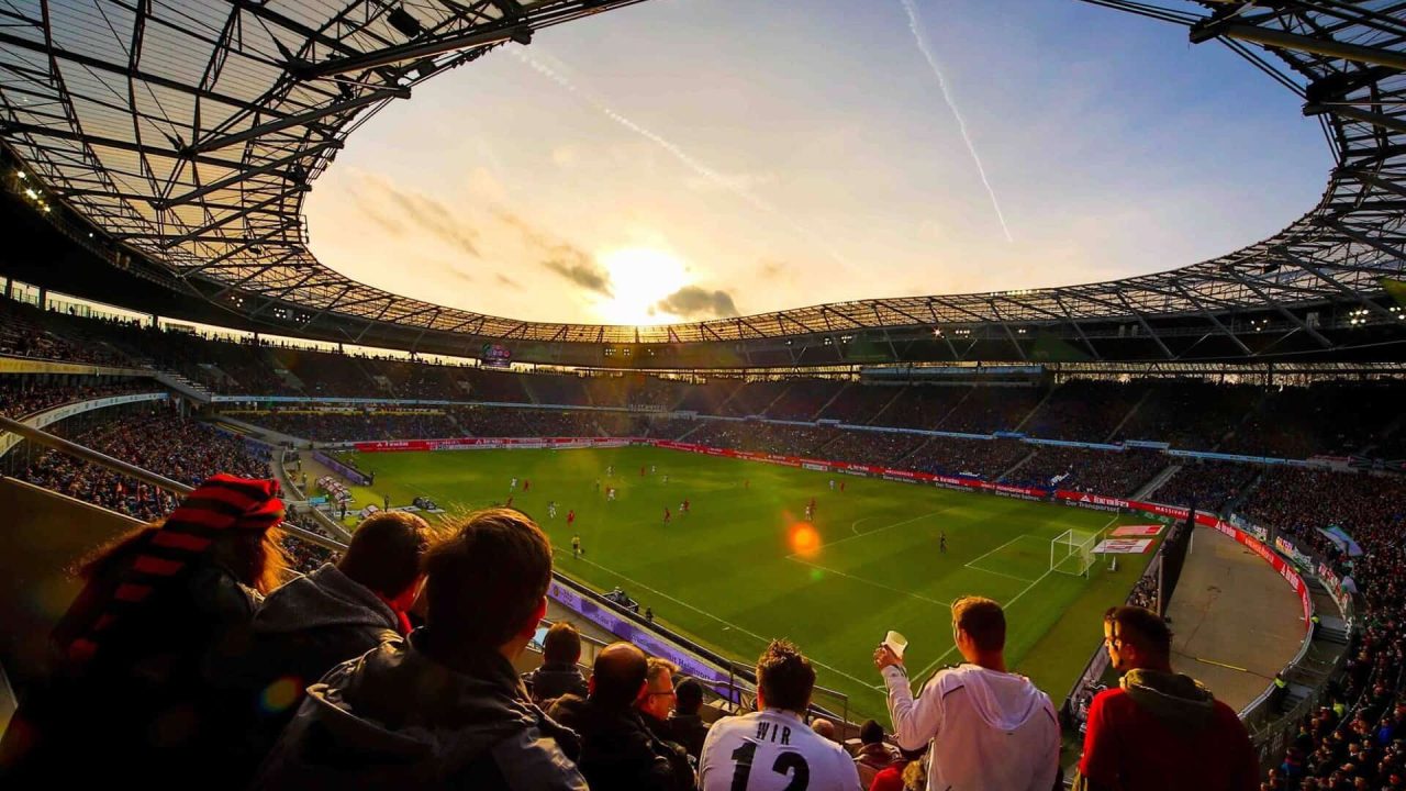 海因茨-冯-海登竞技场